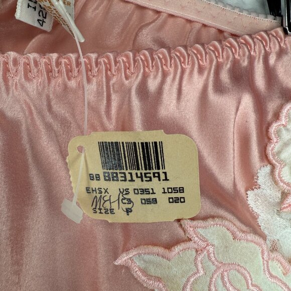 NWT Vintage Victoria’s Secret Gold Label High Cut Satin Lace Sissy Tap Panty - Picture 6 of 6